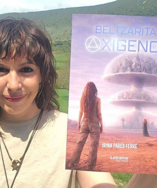 Irina Parés Ferré debuta en la literatura con “Beltzarita, Oxígeno”, una distopía juvenil que mezcla ciencia ficción, emoción y resistencia