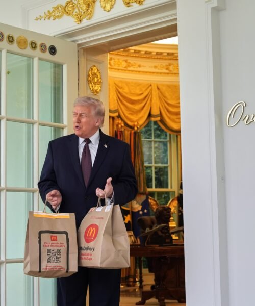 La guerra de Estados Unidos e Israel contra Irán – 13 de abril de 2026 | Trump afirma que Irán “ha llamado esta mañana” para lograr un acuerdo