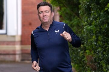 Andy Burnham, el carismático político británico que aspira a quitarle el puesto a Keir Starmer