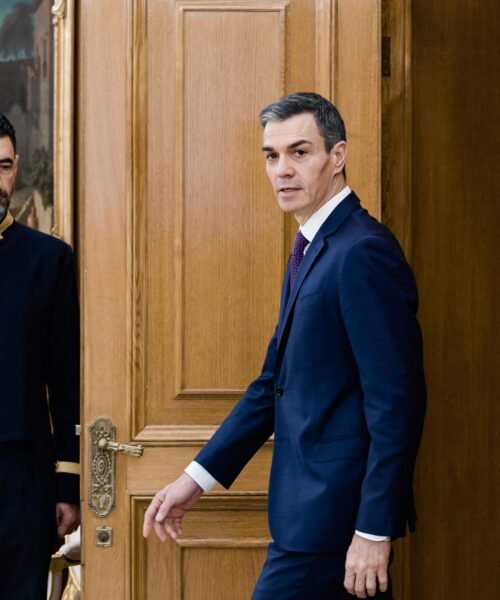La imputación de Zapatero revienta el plan de Sánchez para salir del agujero de las andaluzas