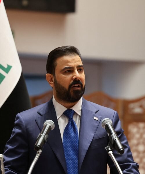 El Parlamento de Irak confirma al nuevo primer ministro y parte del Gobierno para cerrar seis meses de bloqueo político
