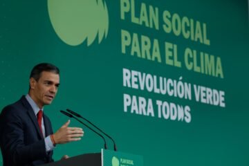 Sánchez se aferra a la agenda compartida con el Papa en medio de una enorme presión por Zapatero