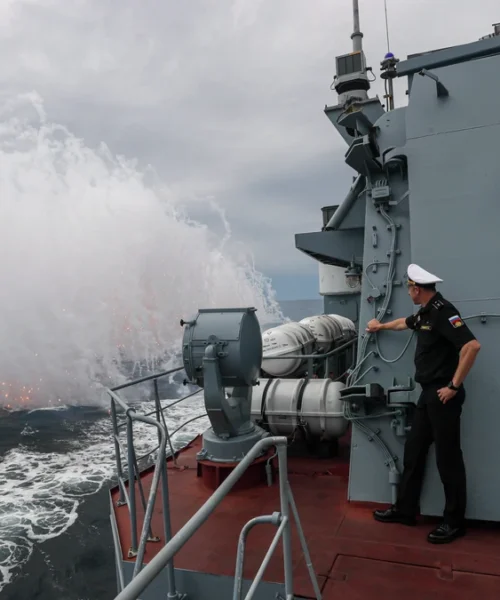 ¿El mayor ejercicio de la historia de Rusia? Submarinos nucleares, 65.000 soldados y cerca de 8.000 tipos instrumentos