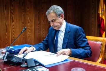 El juez destaca la “influencia determinante” de Zapatero en la compraventa de petróleo de Venezuela