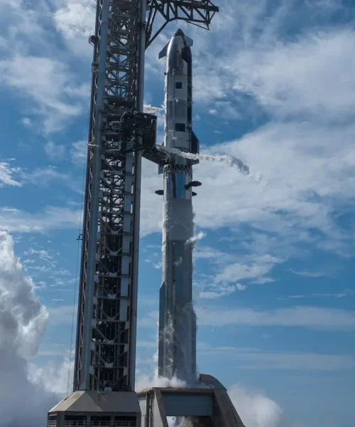 A qué hora y dónde ver el primer lanzamiento de Starship V3