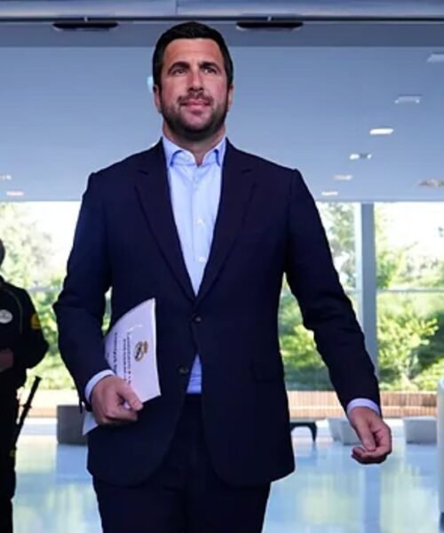 Enrique Riquelme acepta el reto de Florentino Pérez y se presenta a la presidencia del Real Madrid: «No es una candidatura contra nadie»