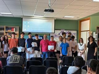 Más de 8.400 estudiantes participan en actividades Programa ‘Yo en el cole, tú en casa’