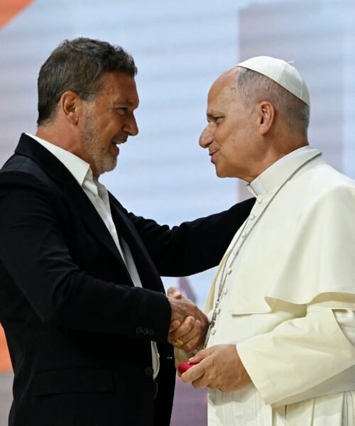 Resumen del día 2 de la visita del papa León XIV a España: misa multitudinaria en Cibeles, flamenco y la oda al arte de Antonio Banderas
