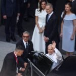 El Papa, en una misa multitudinaria en Madrid: “Nadie puede arrodillarse ante el Señor y despreciar al hermano”