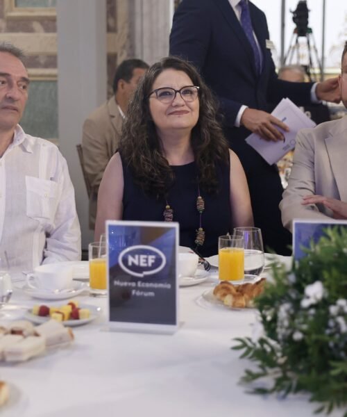 Oltra insiste en alianzas que “desborden siglas” y Baldoví matiza: “Hay que desbordar las urnas”