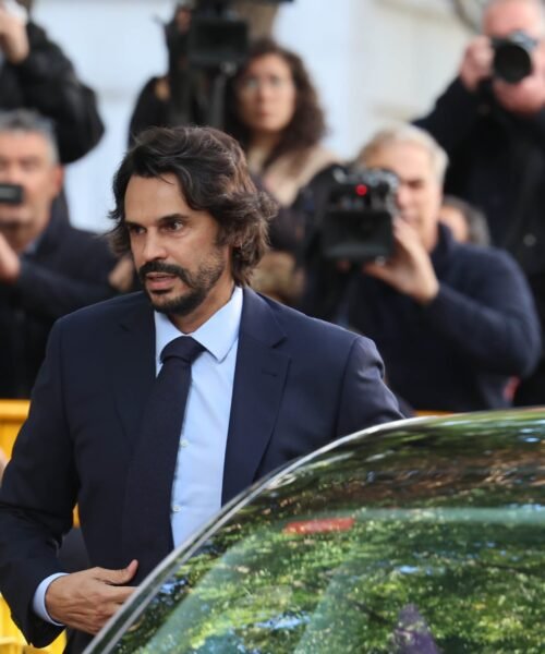 González Amador, citado a declarar como testigo el 30 de junio por la filtración de datos de periodistas de EL PAÍS