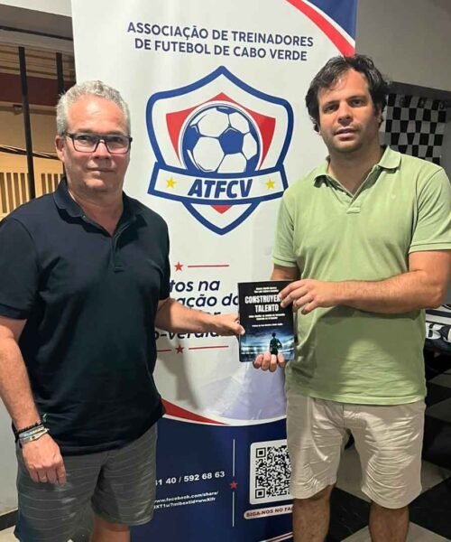 ALBERTO MARTÍN Y TINO LUIS CABRERA REPLANTEAN EL FÚTBOL BASE EN SU NUEVA OBRA ‘CONSTRUYENDO TALENTO: CÓMO DISEÑAR UN MODELO DE FORMACIÓN CENTRADO EN EL JUGADOR’