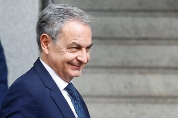 El juez ofrece a Hacienda personarse en la investigación sobre las joyas de Zapatero