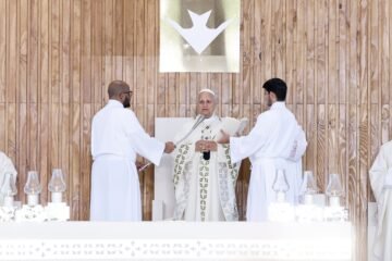 Visita del Papa León XIV, en directo | El Papa: “Nadie puede arrodillarse ante el Señor y despreciar al hermano”