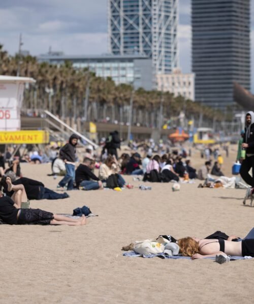 El Estado cede a Barcelona la mitad de la franja litoral, de Barceloneta a Sant Adrià