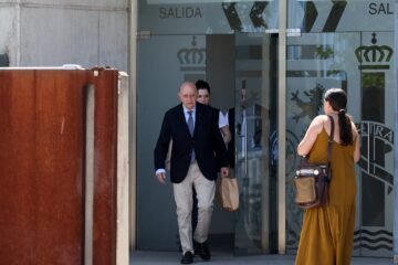 La Fiscalía mantiene la petición de 15 años de cárcel para el exministro Fernández Díaz por el ‘caso Kitchen’