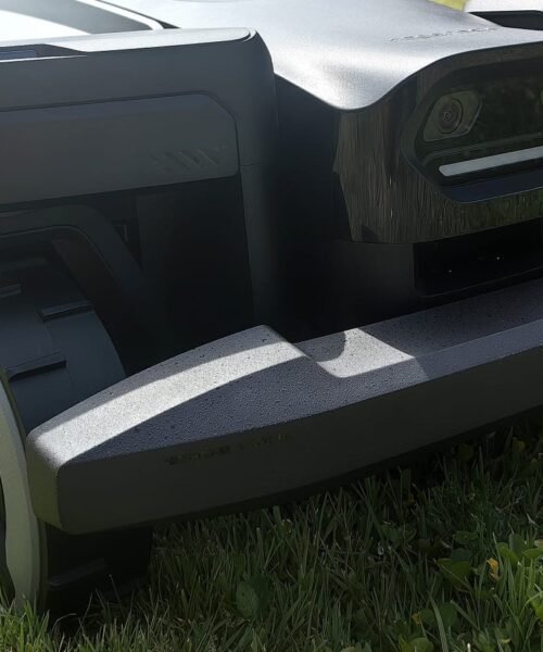 El gadget del sábado: Roborock RockMow Z1 LiDAR, cuando Wall-E se convierte en un cortacésped