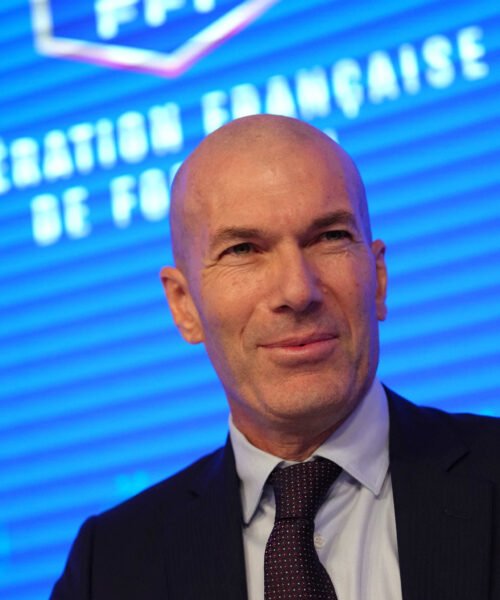 Francia presenta a Zidane como seleccionador: «He estado 25 años en España, ya sabéis lo que significa eso»