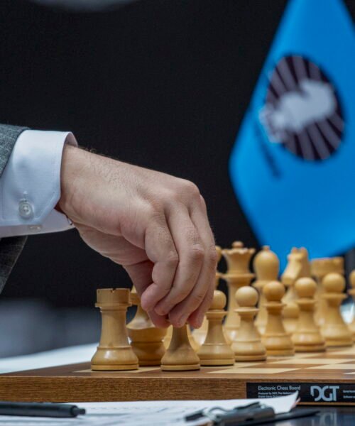 Un sillón y tres multimillonarios: comienza la intensa carrera por dirigir el ajedrez mundial