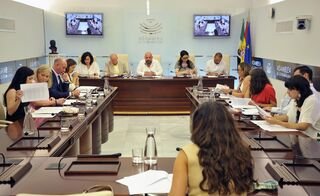 PP y Vox defienden PGEX 2026 como los «mejores» y PSOE y Unidas no creen acepten enmiendas