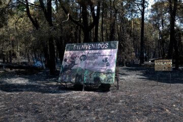 El retorno de las llamas a Casavieja 21 años después de la muerte del bombero Javier Tirado