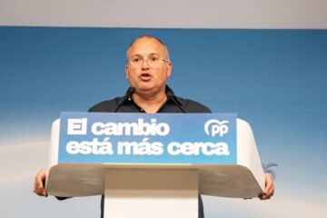 La dirección del PP se pone de perfil y se remite a “las explicaciones” de Ayuso sobre la compra del ático de lujo