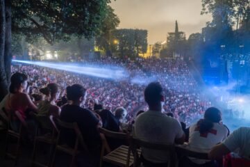El Grec del 50 aniversario convoca 143.000 espectadores y plantea medidas contra el calor