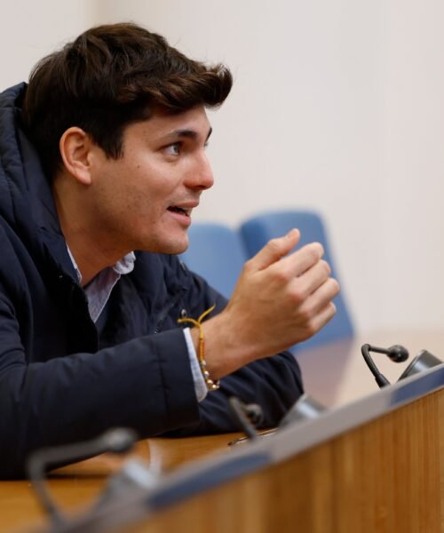 El Congreso vuelve a sancionar a Vito Quiles y lo acerca a la retirada definitiva de su acreditación