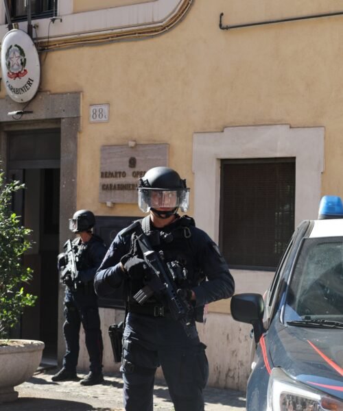 Estalla un escándalo de espías en Italia: expulsados dos agregados militares rusos de la embajada en Roma