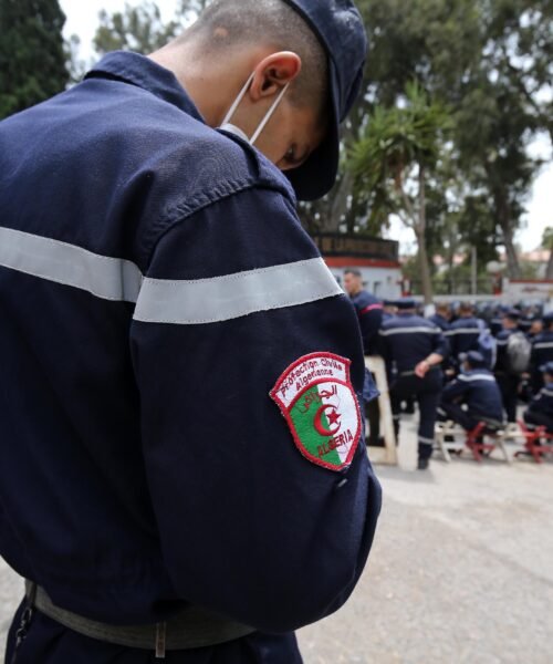 Al menos 11 niños mueren en el incendio de un orfanato en Argelia