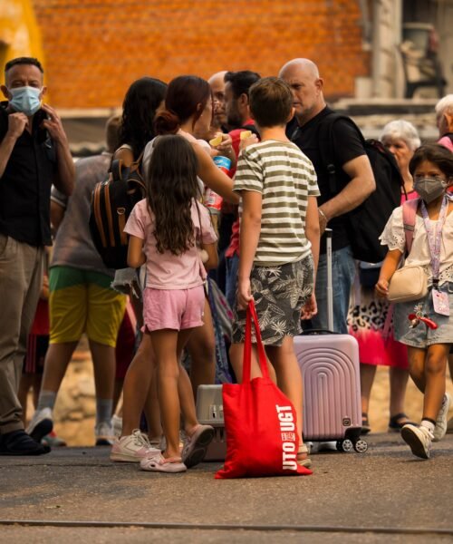 Cuando “evacuación” es la palabra del día: niños, vecinos discapacitados, perros y también autoridades