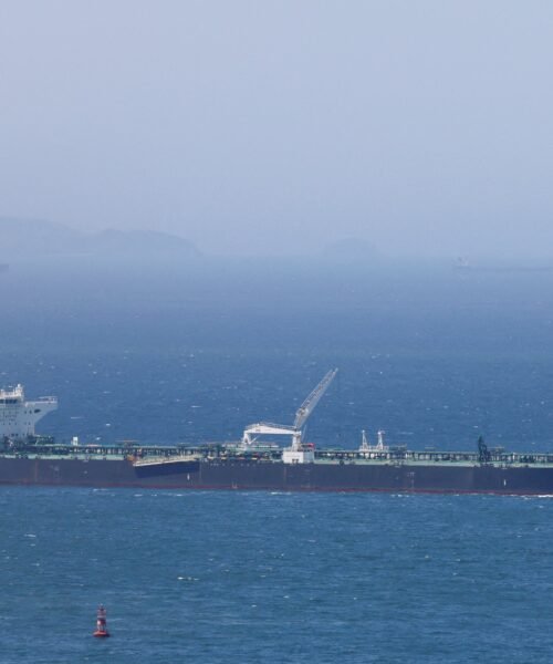 Estados Unidos lanza nuevos golpes contra Irán como represalia por los ataques contra petroleros en Ormuz