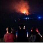 Última hora de los incendios forestales, en directo | Más de 121.000 evacuados por el fuego en Madrid, Ávila, Toledo y Castellón