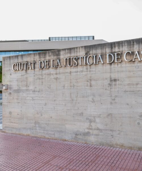Condenado a seis años de prisión por incendiar un edificio de Burriana para intentar asesinar a dos inquilinos tras una discusión