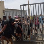 Última hora de la entrada de inmigrantes a Ceuta, en directo | El PP se lanza contra el Gobierno por la crisis y reivindica su proposición de ley para las devoluciones
