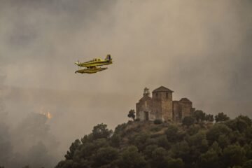 El fuego de la Vall d’Uixó se complica antes de la ola de calor: “Vamos con retraso”