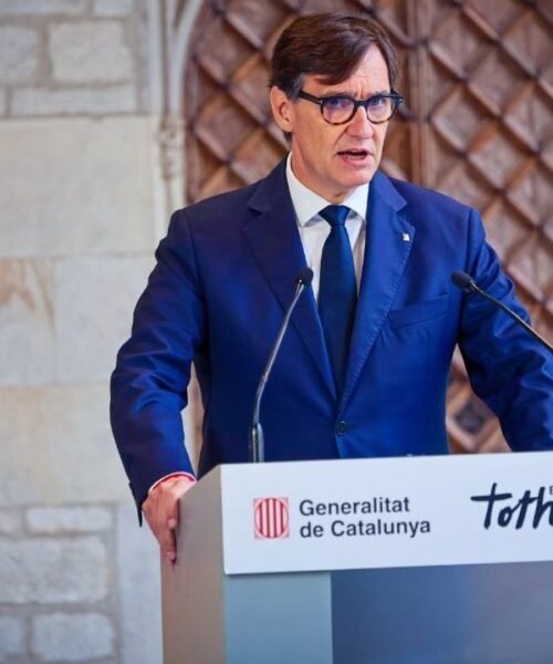 Illa releva a Mònica Martínez Bravo al frente de Derechos Sociales y nombra a Raúl Moreno como nuevo consejero