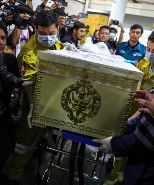 Tailandia investiga una cadena de negligencias en el incendio de un bar que ha provocado 30 muertos