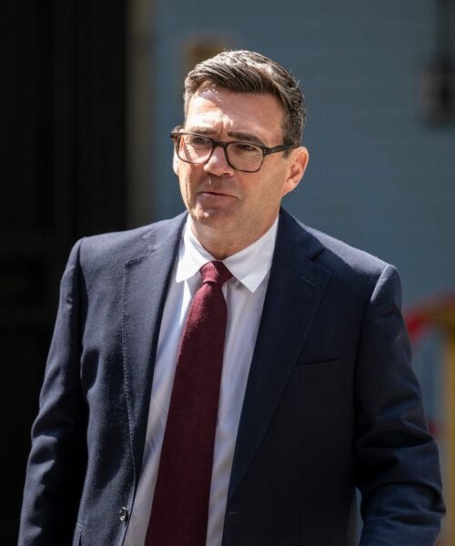 El Partido Laborista proclama oficialmente nuevo líder a Andy Burnham