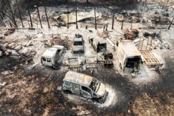 La periferia de Burdeos, en vilo por los incendios: “Sabemos que en cualquier momento tendremos que irnos”