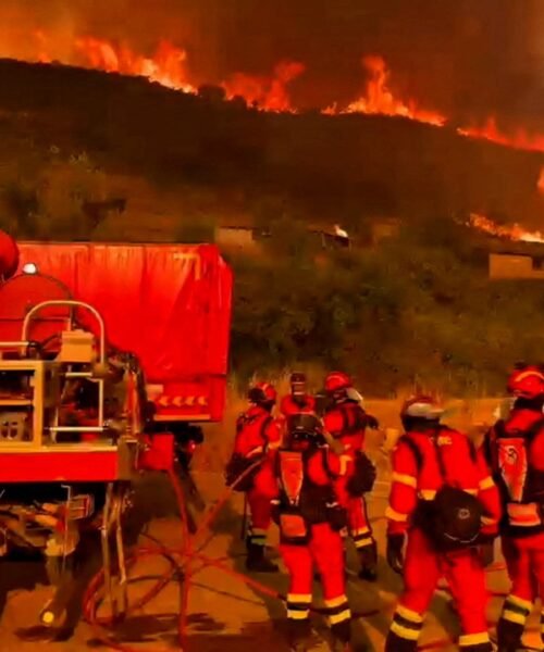 El incendio del municipio aragonés de Orés arrasa 14.000 hectáreas amenazando Uncastillo