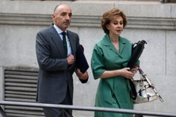 Última hora de la actualidad política, en directo | Julio Martínez llega a la Audiencia Nacional para declarar por el ‘caso Plus Ultra’