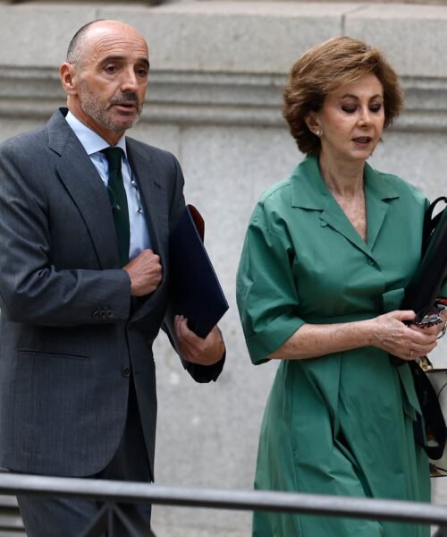 Última hora de la actualidad política, en directo | Julio Martínez llega a la Audiencia Nacional para declarar por el ‘caso Plus Ultra’