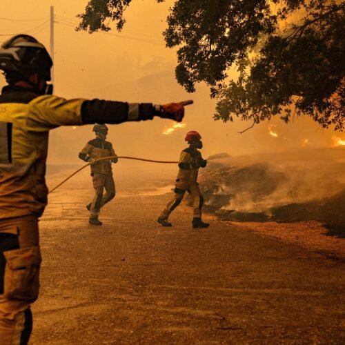 Los incendios de Madrid, Ávila y Toledo obligan a evacuar o confinar a 90.000 personas