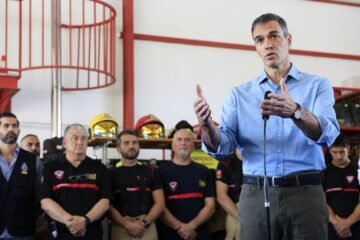 Últimas noticias del incendio forestal de Los Gallardos (Almería), en directo | Identificadas seis víctimas del incendio de Almería: un español, tres británicos, una francesa y un belga