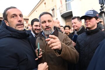 Vox designa al jefe de prensa de Abascal como senador autonómico por Andalucía