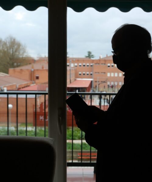 Desarticulada una organización criminal que se apropió de 140 millones de euros mediante fraudes informáticos