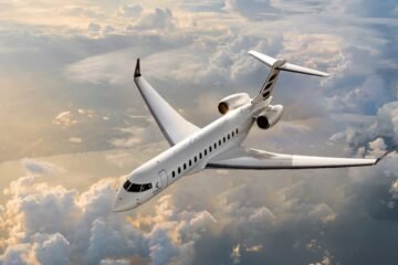 El avión civil más rápido del mundo establece un nuevo récord de velocidad y lo logra contra vientos desfavorables