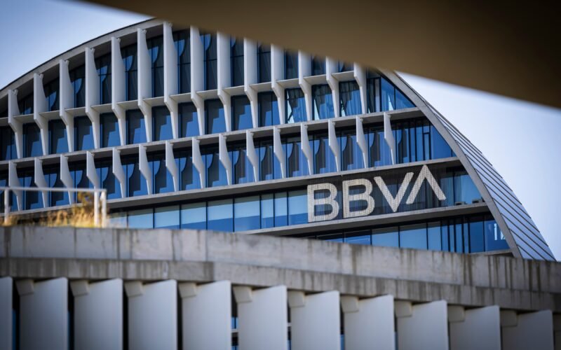BBVA bate récords y supera por primera vez 6.000 millones de beneficio en el primer semestre