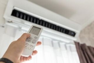Precio de luz se dispara en primera quincena de agosto y apunta a un recibo de más de 100€